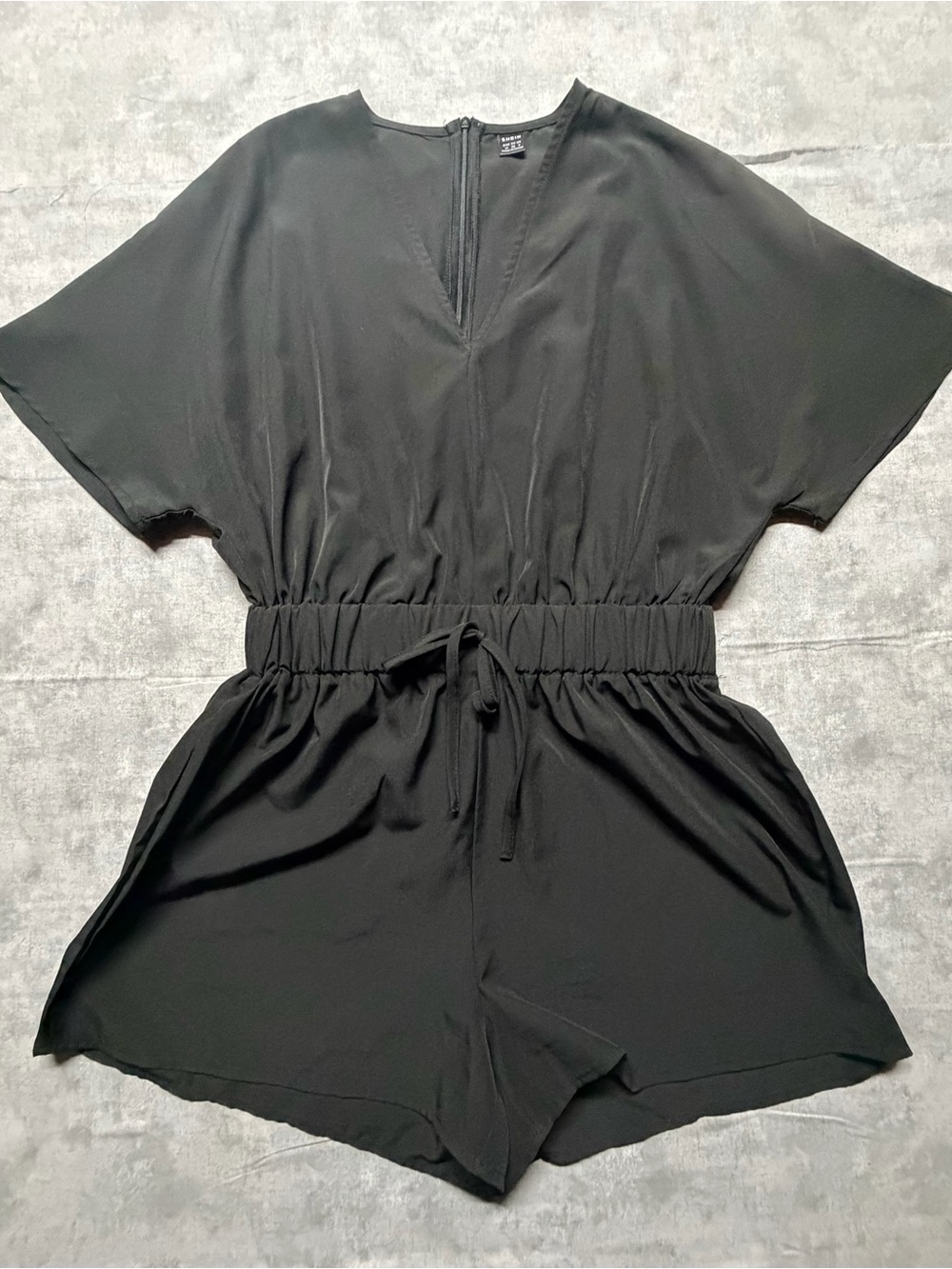 SHEIN Black V-Neck Drawstring Waist Romper